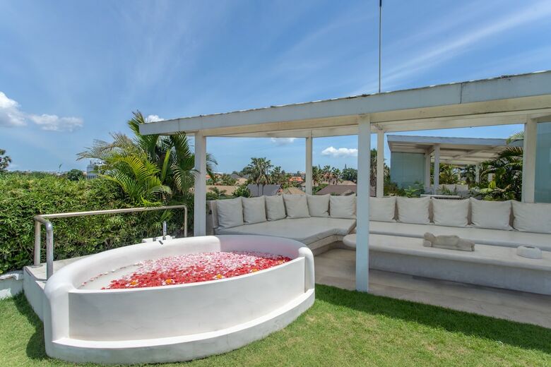 Villa Eden The Residence At The Sea