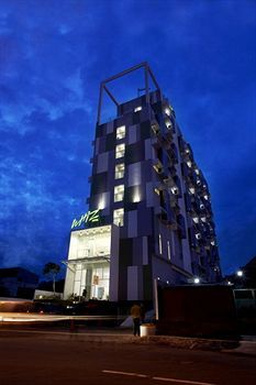 Whiz Hotel Semarang