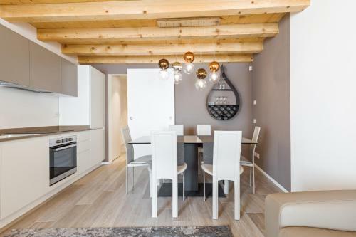 Luxury & Charming Piazzetta San Giorgio Apartments