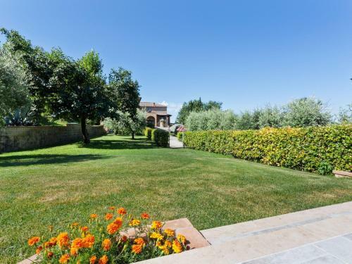 Attractive Holiday Home In Volterra With Swimming Pool
