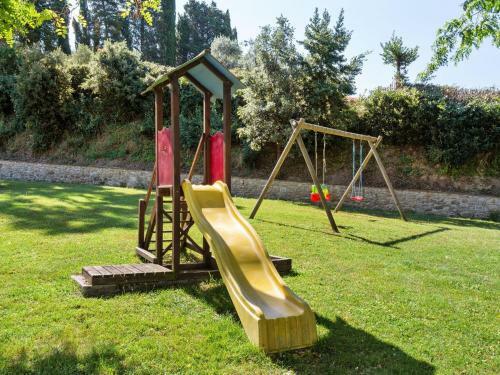 Attractive Holiday Home In Volterra With Swimming Pool