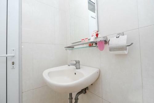 Hostal Arya Graha Hostel