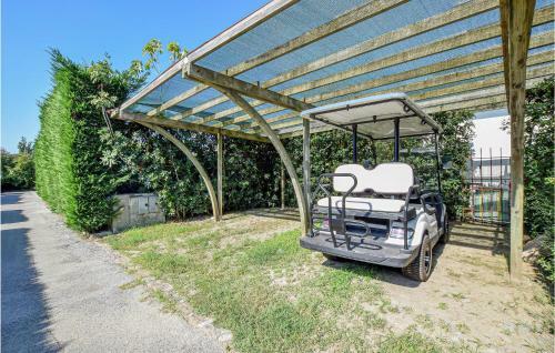 Nice Home In Isola Albarella W/ 3 Bedrooms