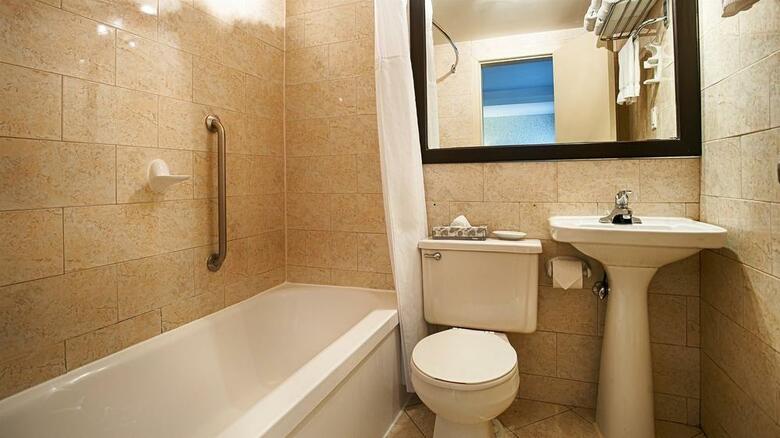 Best Western Montreal Downtown- Hotel Europa