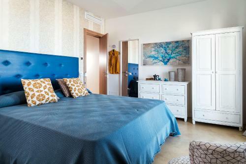 Reitani Villa Sleeps 6 Pool Air Con Wifi
