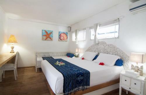 Coral Flora Villa Beach Front