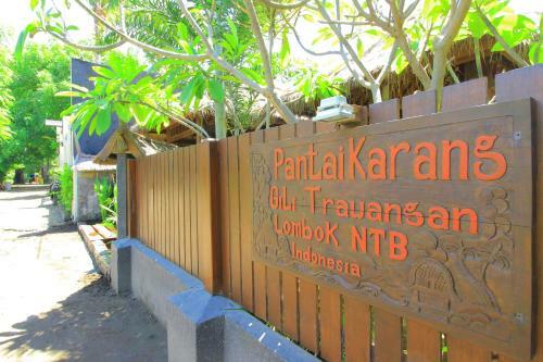 Hostal Pantai Karang