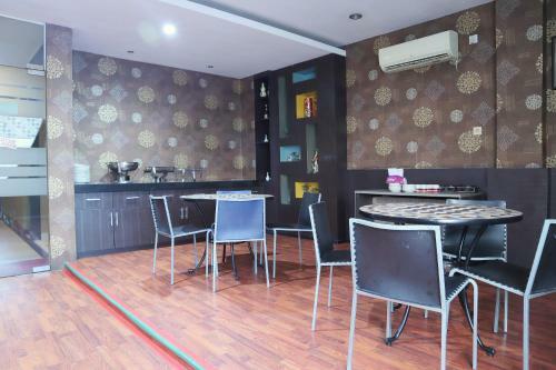 Majestiq Hotel