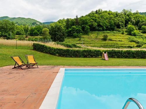 Peaceful Apartment In Fosciandora With Pool