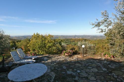 Valigondoli Apartment Sleeps 5 Pool Wifi T802300
