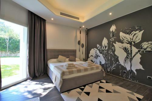 Isola Villa Sleeps 8 With Pool And Air Con