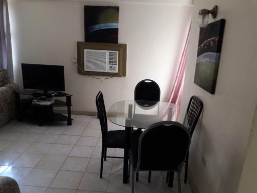 One Bed Room Apartment & One Studio In Ocho Rios