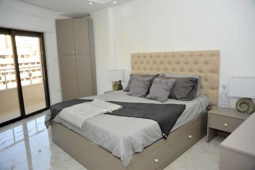 Amazing One Bedroom Apartment In Amman Elwebdah 3