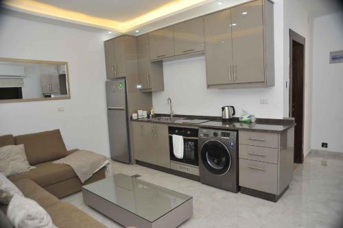 Amazing One Bedroom Apartment In Amman Elwebdah 2