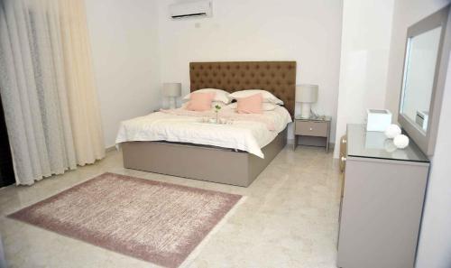 Amazing One Bedroom Apartment In Amman Elwebdah 4