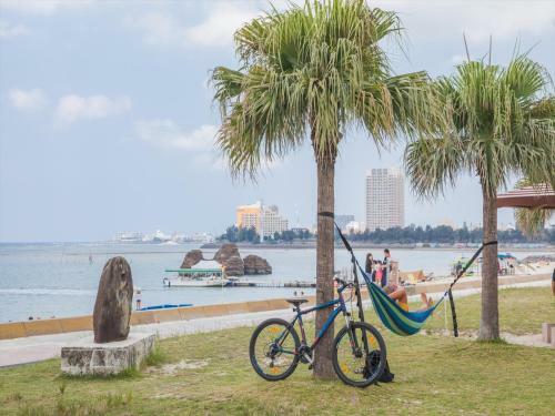 Apartamento Kariyushi Condominium Resort Chatan Route58