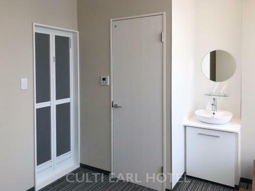 Culti Earl Hotel