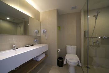 Hotel Grand Zuri Kuta Bali
