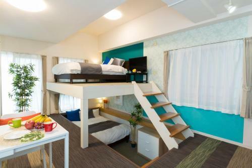 Hostal The Metropolitan Hakata Type A ~ 6 People ~ Room With Loft~