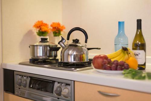 Hostal The Metropolitan Hakata Type A ~ 6 People ~ Room With Loft~
