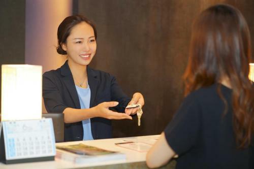 Hostal The Metropolitan Hakata The Best Location For Hakata Sightseeing