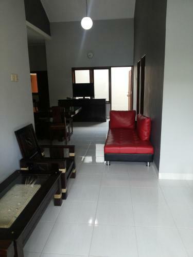 Homestay Ndalem Suratin