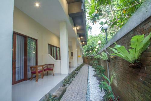 Hostal Adi Jaya Cottages
