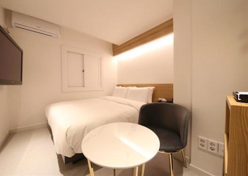 Busan Seomyeon Business Hotel J7