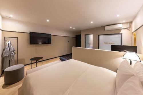 Brown Dot Hotel Seong Seo