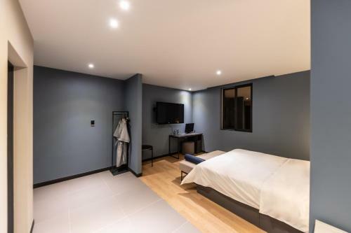 Brown Dot Hotel Seong Seo