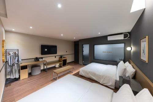 Brown Dot Hotel Seong Seo