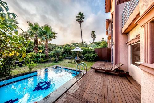 Hotel Palm Valley Resort