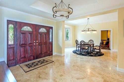 Villa Amarone By Grand Cayman Villas