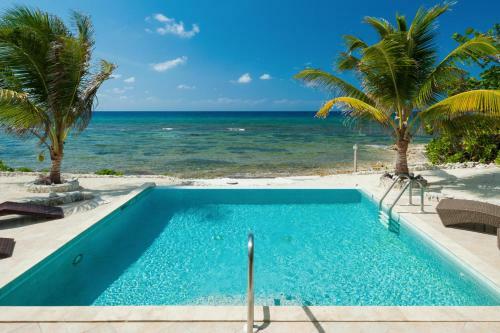 Christmas Palms By Grand Cayman Villas