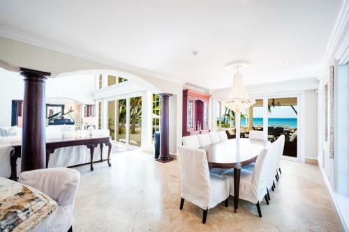 Coconut Walk By Grand Cayman Villas