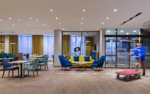Hotel Hampton By Hilton Astana Triumphal Arch