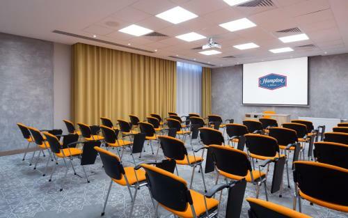 Hotel Hampton By Hilton Astana Triumphal Arch