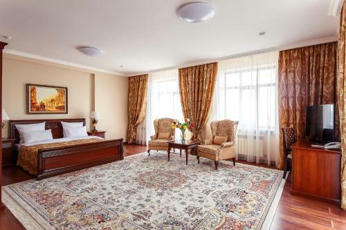 Alanda Hotel