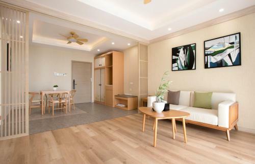 The Qube Hotel & Suite Vientiane