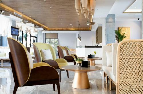 The Qube Hotel & Suite Vientiane