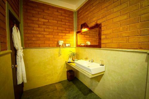 Hotel Habarana Lake Resort