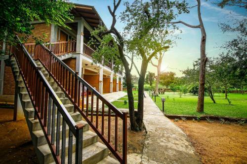 Hotel Habarana Lake Resort