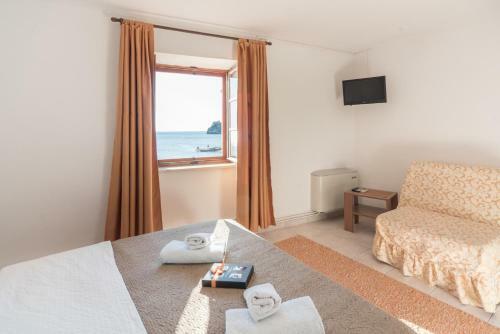 R Club Apartments Old Town Budva