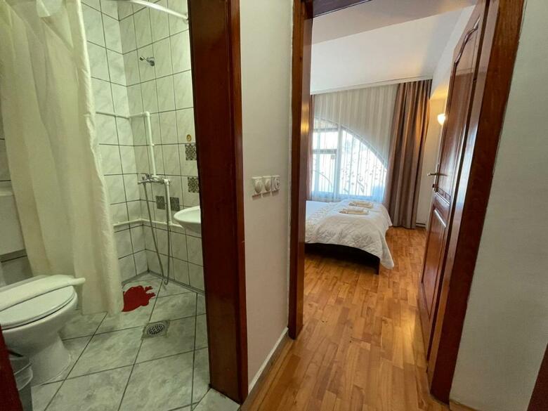 The Bulevard Hotel