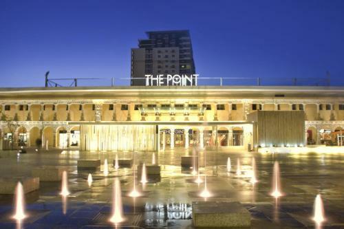 Gorgeous Apartment With Terrace In Fort Cambridge, Pool