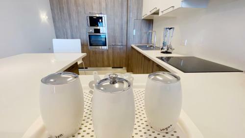 Quisisana Apartments - Cast Renting
