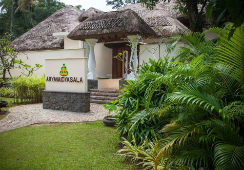 Hotel Carnoustie Ayurveda & Wellness Resort