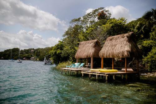 Apartamento 3br Private Lagoon Front House With Deck And Kayaks