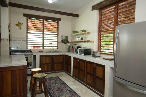 Apartamento 3br Private Lagoon Front House With Deck And Kayaks