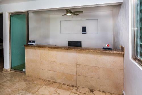 Hotel Capital O Airport 24/7